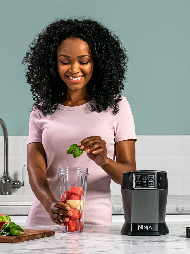 Ninja-Blender-BN495UK-Prepare-Smoothie-2-1200x1600